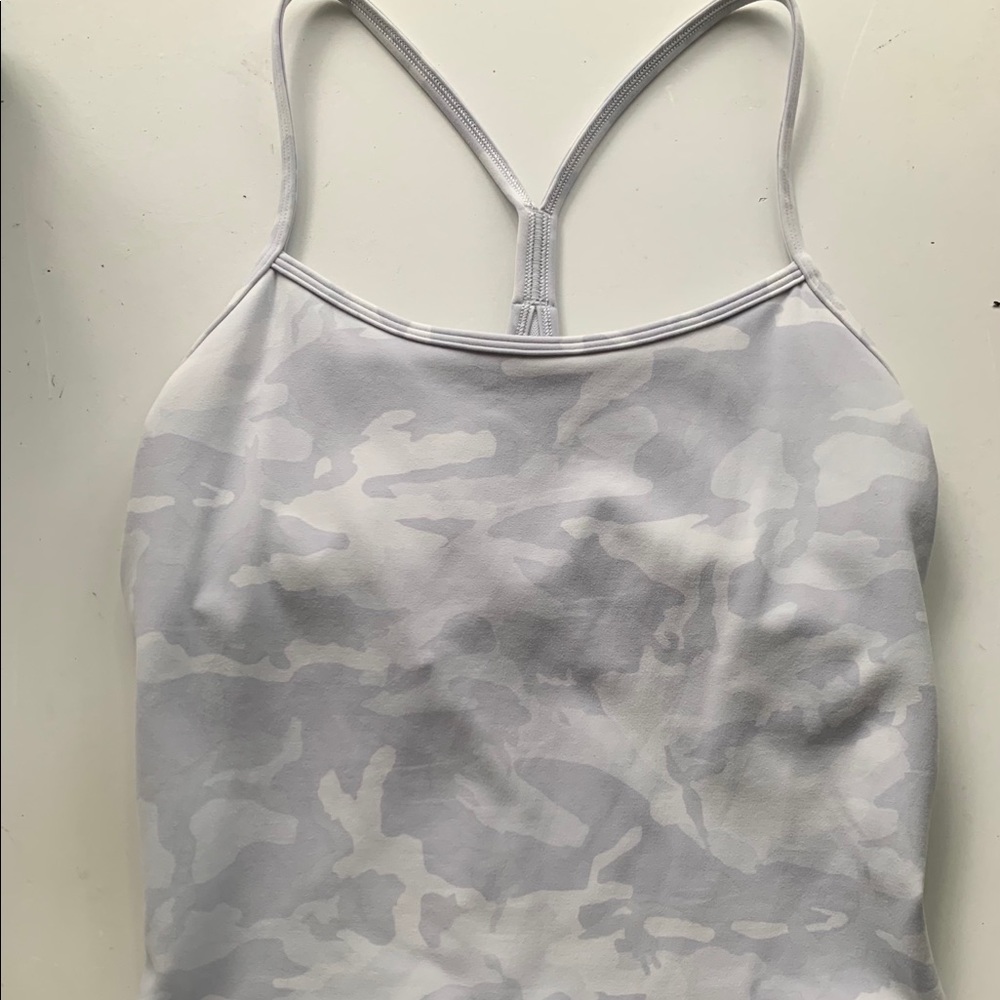 Lululemon cropped White Camo power Y tank size 6